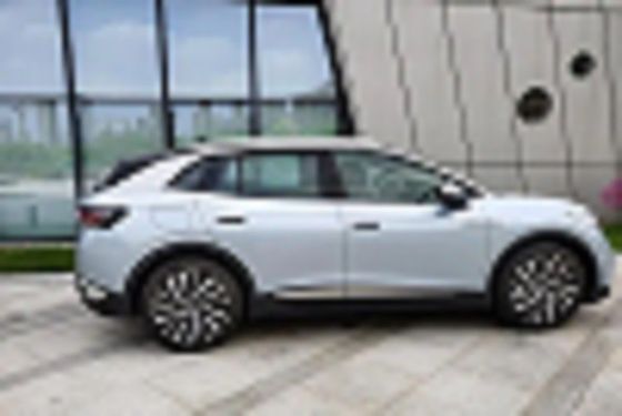 0,67 h Szybkie ładowanie samochodu elektrycznego Daleki zasięg 425 km VW ID 4X Nowa energia