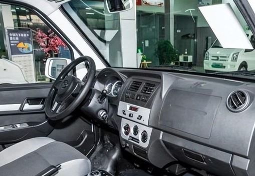 Czysto elektryczne pojazdy użytkowe Pickup RUICHI EK07S 750kgs 280km NEDC