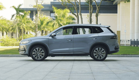 230 km/h Hybrydowy SUV