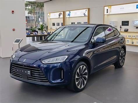 Średni rozmiar 0,5h Szybkie ładowanie samochodów elektrycznych Duża przestrzeń RWD AITO M5 200 km / h