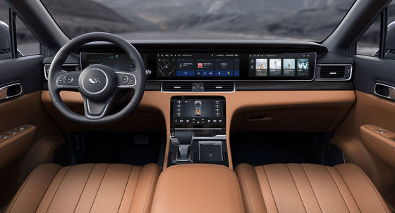 220 km/h Hybrydowy SUV typu plug-in Zasięg 700 km Cztery ekrany Sześcioosobowy samochód elektryczny