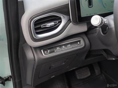 Lewy samochód elektryczny AION V Zasięg 500 km 5-osobowy SUV Samochód dla dorosłych Nastolatek