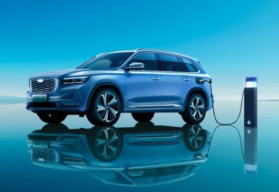 Geely Xingyue L SUV Pojazdy elektryczne AWD PHEV Samochód elektryczny z lewym napędem 215 km/h