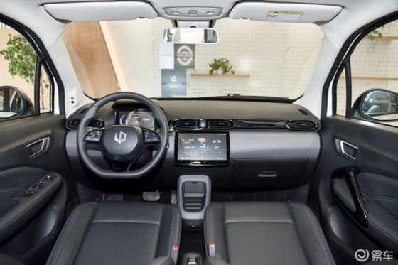 100 km / h Małe elektryczne samochody SUV Leapmotor T03 CLTC 403 km EV Pojazdy SUV