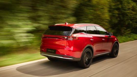 635 km samochodów elektrycznych o wysokich osiągach