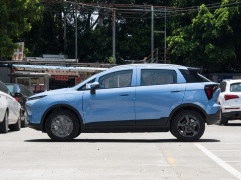 Mały SUV Ekologiczne samochody elektryczne Geometria Geely E 320 km 401 km 5 drzwi 5 miejsc siedzących