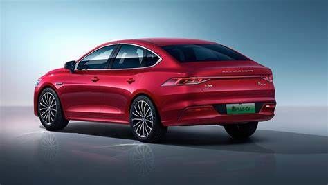 400 km średnich samochodów elektrycznych