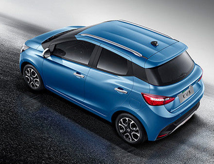 100 km/h Szybki samochód elektryczny JMC EV3 New Energy EV Samochód Sedan 302 km NEDC