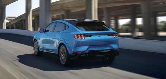 Ford Średnie samochody elektryczne Pojazdy Długa żywotność akumulatora 200 km/h Maksymalna prędkość