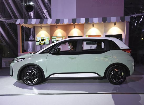 Inteligentne średnie samochody elektryczne o prędkości 130 km/h BYD D1 Elektryczne pojazdy z napędem na cztery koła