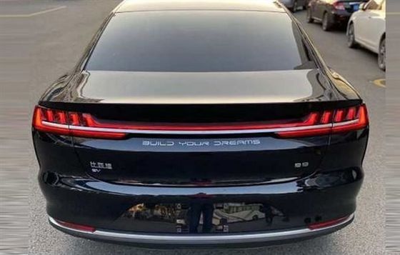 BYD E9 Duże samochody elektryczne Luksusowy sedan Kierownica z lewej strony 185 km / h Zasięg 506 km