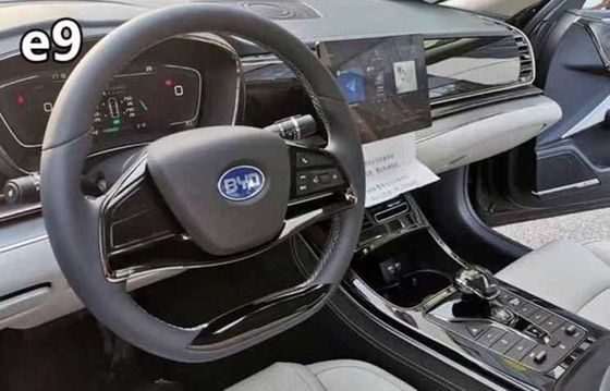BYD E9 Duże samochody elektryczne Luksusowy sedan Kierownica z lewej strony 185 km / h Zasięg 506 km