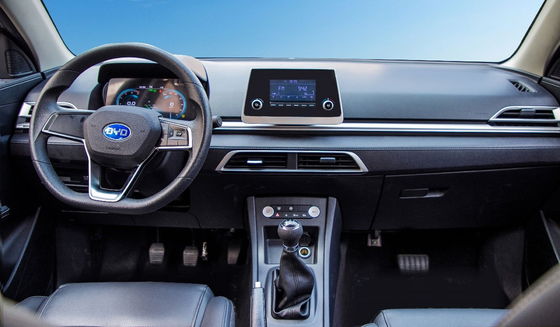 Trójskładnikowa bateria litowa BYD E3 Samochód elektryczny 130 km/h Zasięg 401 km FWD Samochód elektryczny