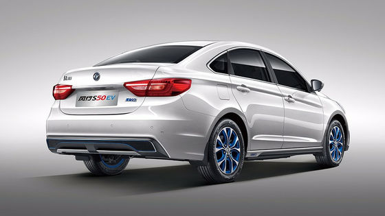 150 km/h Dongfeng Pojazd elektryczny EV S50 Sedan Samochód NEDC 415 km