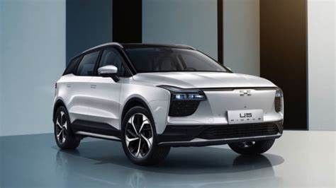 403 km dalekiego zasięgu czysto elektryczne samochody AIWAYS U5 z prędkością 160 km/h