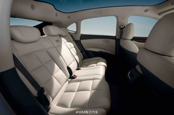 Zhiji LS6 Maksymalna moc 575kw Wszystkie samochody elektryczne z maksymalną prędkością 252 km / h