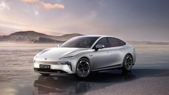 Dongfeng Eπ 007 z zasięgiem 1200 km i drzwiami nożyczkowymi Maksymalna prędkość 165 km/h 5 drzwi