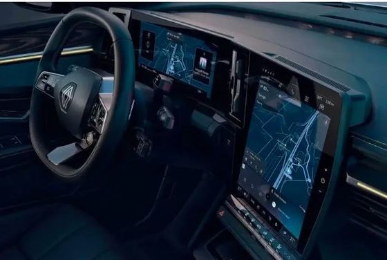 Długotrwała jazda testowa na akumulatorze Renault Megane E-Tech o pojemności 40/60 kWh, z zasięgiem około 158/208 mil