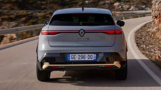 Długotrwała jazda testowa na akumulatorze Renault Megane E-Tech o pojemności 40/60 kWh, z zasięgiem około 158/208 mil