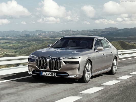 Nowy pojazd energetyczny dla BMW i7 2023 xDrive60L luksusowe fotele sportowe dla samochodów dla dorosłych pojazdy elektryczne