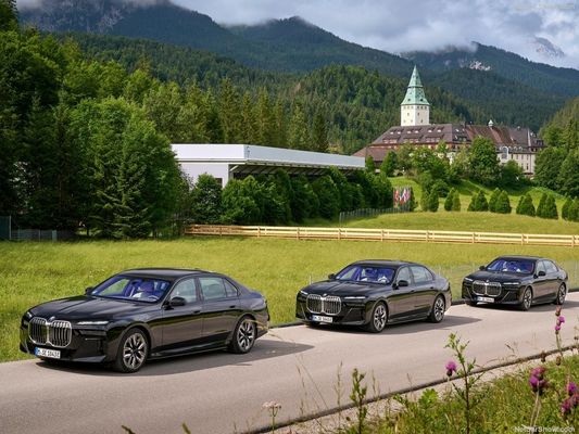 Nowy pojazd energetyczny dla BMW i7 2023 xDrive60L luksusowe fotele sportowe dla samochodów dla dorosłych pojazdy elektryczne