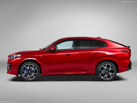 Gorąca sprzedaż Długodystansowy samochód elektryczny 2024 dla BMW IX2 449Km