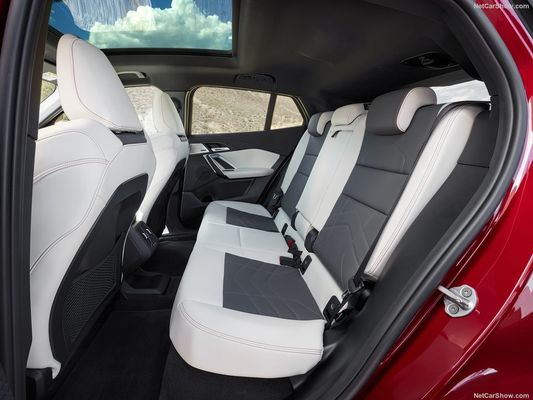 Gorąca sprzedaż Długodystansowy samochód elektryczny 2024 dla BMW IX2 449Km