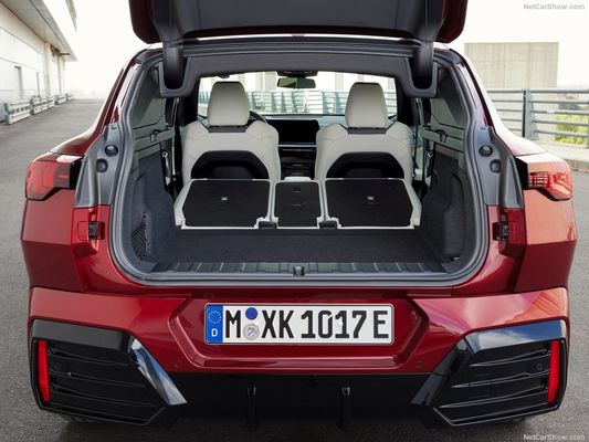 Gorąca sprzedaż Długodystansowy samochód elektryczny 2024 dla BMW IX2 449Km