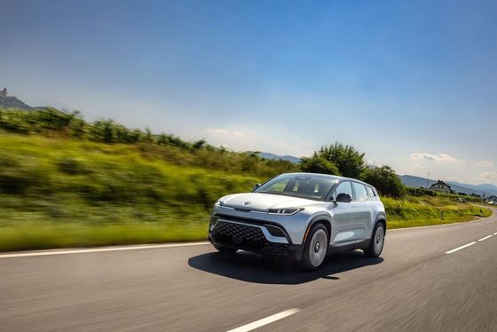 charakterystyczny pożądany SUV elektryczny rodziny Fisker Ocean elektryczny SUV o mocy 556 KM/737 Nm