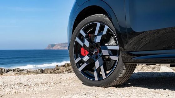 2024 czysty samochód elektryczny Mini Cooper Countryman E SUV z kształtem pudełka 462km zasięg z 150km mocy silnika