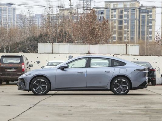 2024 Pure Electric Hatchback Dongfeng eπ 007 Elektryczny samochód z zasięgiem 530 km