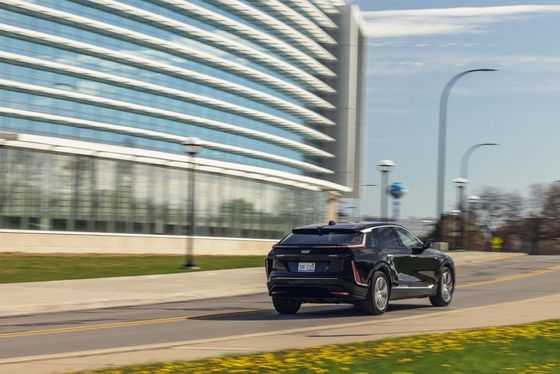 2024 Cadillac Lyriq 308 mil w daleko posher kabina NOWA ENERGIA LUXURY Sedan