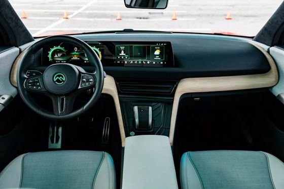 2024 Mullen GT Pure Electric Sport Car z zasięgiem 380 km 4.2s 0-100km/h przyspieszenie