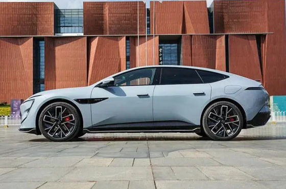 Samochód elektryczny AVATR 12 Samochód elektryczny o zasięgu 700 km