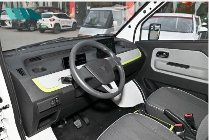 Wykorzystanie mikro-kart elektrycznych Neomor D05 w zakresie dystrybucji logistyki miejskiej, ogrodzenia & van versio