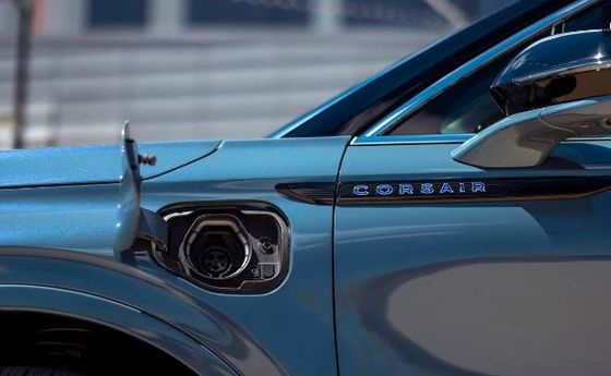 024 Lincoln Corsair Plug-In Hybrid Green Ev SUV 5 pasażerów Lincoln Corsair obejmuje Cię inteligentnymi funkcjami