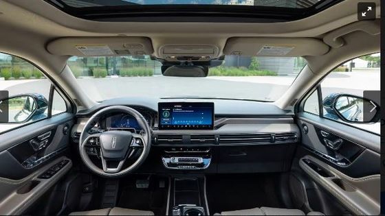 024 Lincoln Corsair Plug-In Hybrid Green Ev SUV 5 pasażerów Lincoln Corsair obejmuje Cię inteligentnymi funkcjami