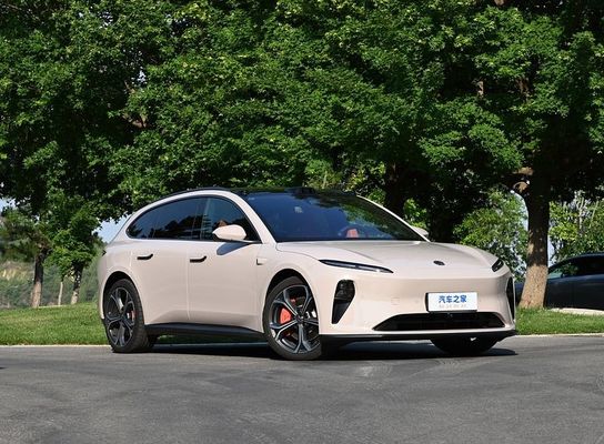 Nowe pojazdy energetyczne w magazynie z wystarczającymi kolorami 2024 Nio ET5T Weilai Pojazdy elektryczne 75kwh 200km/h szybki samochód