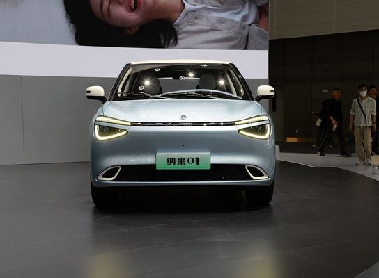 Czysty pojazd elektryczny Dongfeng Nano 01 2024 330Liter z prędkością maksymalną 140km/h