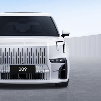 Zeekr 009 Pure Electric Luxury MPV redefining yourexpectations of MPVS 140kwh bateria 822km CLTC zakres 0-100km/h w 4.5s