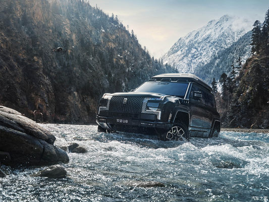 Przedsprzedaż 2024 Peking Auto Show BYD Yangwang U8 2024 Luxury Off Road Vehicle 1197hp 4Motor 4wd Elektryczny Samochód Byd U8 Hybrid