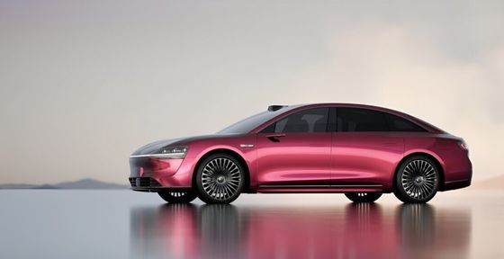 Przedsprzedaż Huawei & BAIC Stelato S9 czysty pojazd elektryczny 4 drzwi/5 siedzenia Sedan 214km/h Maksymalna prędkość 227kw Silnik Nowy samochód EV