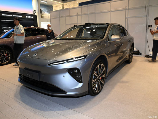 Nowe pojazdy energetyczne 2024 Nio ET7 Weilai Pojazdy elektryczne 75kwh 200km/h Szybki samochód