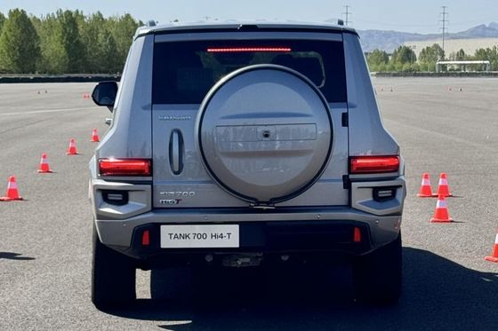 GWM TANK Luxury Off-road SUV PHEV AWD Pociąg napędowy 190km/h Maksymalna prędkość z silnikiem V6 o mocy 3,0t 360Ps i szybkim czasem ładowania 0,4h