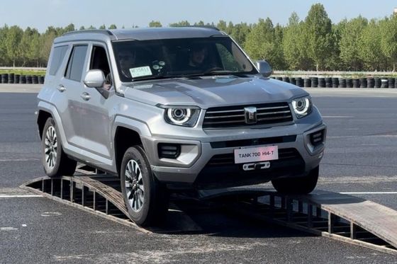 GWM TANK Luxury Off-road SUV PHEV AWD Pociąg napędowy 190km/h Maksymalna prędkość z silnikiem V6 o mocy 3,0t 360Ps i szybkim czasem ładowania 0,4h