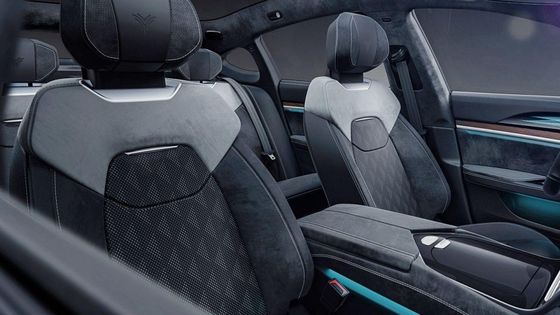 Sprzedawcy chcą NETA S 2024 4-drzwiowy Fastback Sedan Hybrid Elektryczny Samochód Moc do 231ps 0-100kmph przyspieszenie w 8.6s