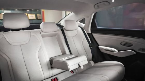 Nowy hybrydowy pojazd 2024 BYD Qin L Dm-i 1.5T 101Ps.L4 Motor z 218Ps Elektryczny silnik 180km/h Maksymalna prędkość