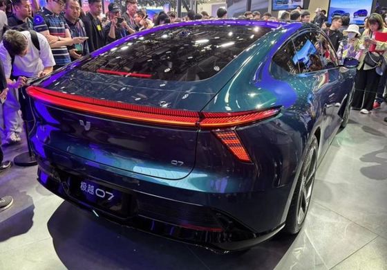 Przedsprzedaż Wspólna marka Geely&Baidu Jiyue07 czysto elektryczny pojazd z silnikiem o mocy 200 kW/271 P.s.