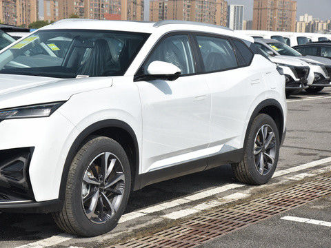 2024 Nowy hybrydowy Dongfeng Forthing Haohan PHEV 1.5t Fwd Kompaktny SUV 5 miejsc Hybrydowy elektryczny pojazd benzynowy