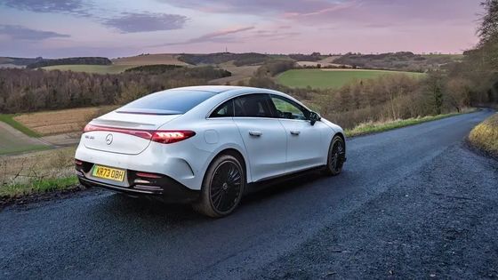 Najbardziej atrakcyjny samochód elektryczny Mercedes-Benz EQE 300 Sedan 525km zasięg 180kw/245P.s moc w 210kmph prędkość maksymalna